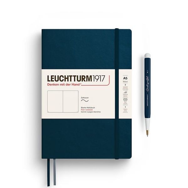 Блокнот Leuchtturm1917 Середній, М'яка обкладинка, Deep Sea, Чисті аркуші 372204 фото БлокнотиБлокнот Leuchtturm1917 Середній, М'яка обкладинка, Deep Sea, Чисті аркуші придбати в Dreamarium