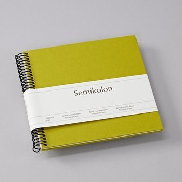 Фотоальбоми на спіраліФотоальбом на спіралі Semikolon, Piccolino, кремові сторінки, matcha придбати в Dreamarium