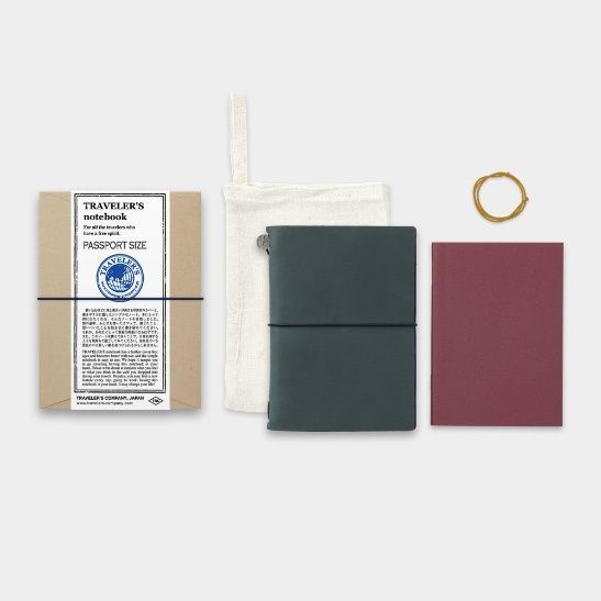 Traveler's NotebookБлокнот TRAVELER'S Notebook, Passport Size, синій придбати в Dreamarium