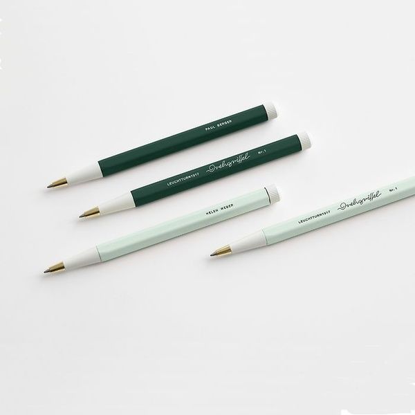 Кулькові ручкиРучка Drehgriffel Leuchtturm1917 Forest Green придбати в Dreamarium