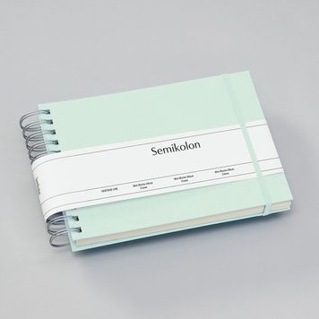 Фотоальбоми на спіраліФотоальбом на спіралі Semikolon, Mucho Mini, кремові сторінки, moss придбати в Dreamarium