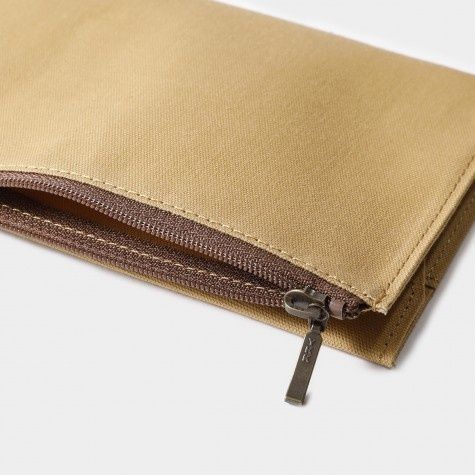 Traveler's NotebookКишеня на блискавці (текстиль) для TRAVELER'S Notebook, Regular size, бежевий придбати в Dreamarium