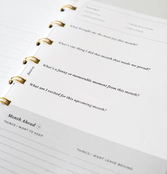 Блокноти зі змінними аркушамиБлокнот-планер Filofax Ultimate Life Companion, My Plans Plum, 2027 рік придбати в Dreamarium