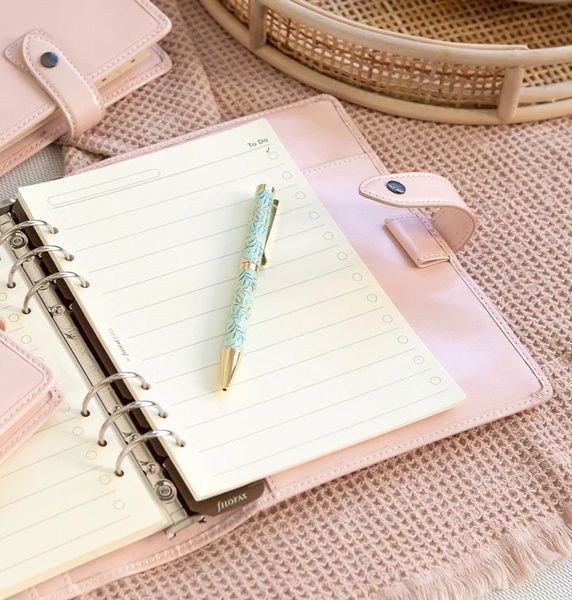 ОрганайзериОрганайзер Filofax Malden A5, Pink придбати в Dreamarium