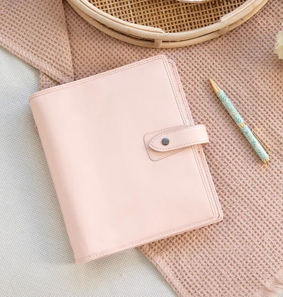 ОрганайзериОрганайзер Filofax Malden A5, Pink придбати в Dreamarium