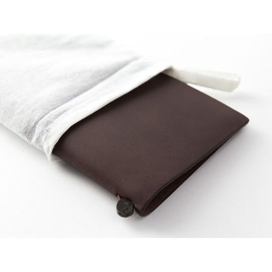 Traveler's NotebookБлокнот TRAVELER'S Notebook, Regular Size, коричневий придбати в Dreamarium