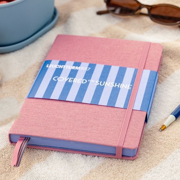 БлокнотиБлокнот Leuchtturm1917, Covered for Sunshine Edition, Середній, Beach Rose, Крапка придбати в Dreamarium