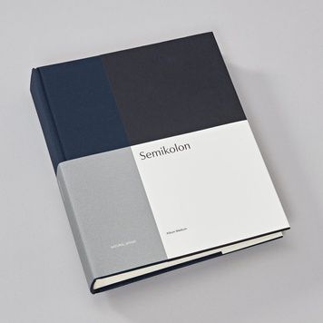 Фотоальбоми класичніФотоальбом Semikolon, Medium, Midnight придбати в Dreamarium