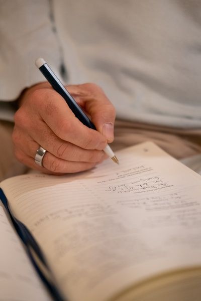 Мотиваційні блокнотиБлокнот Leuchtturm1917, New Work Journal, Composition (B5), Indigo (англ) придбати в Dreamarium