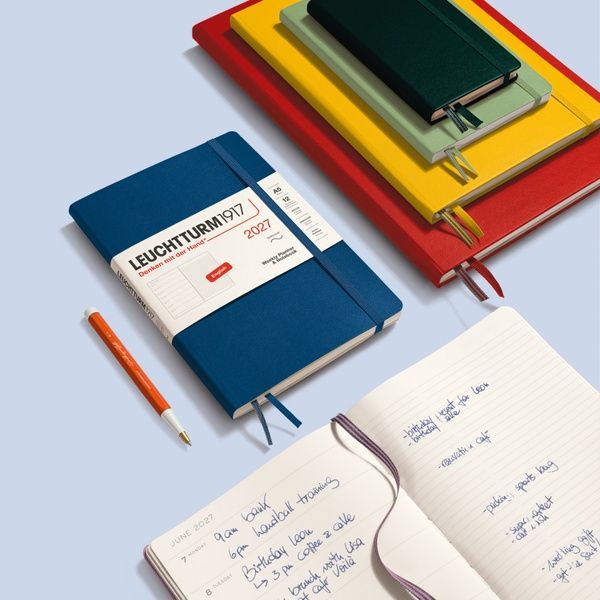 Датовані блокнотиЩотижневик з нотатками Leuchtturm1917 Medium (A5) 2027 Navy придбати в Dreamarium